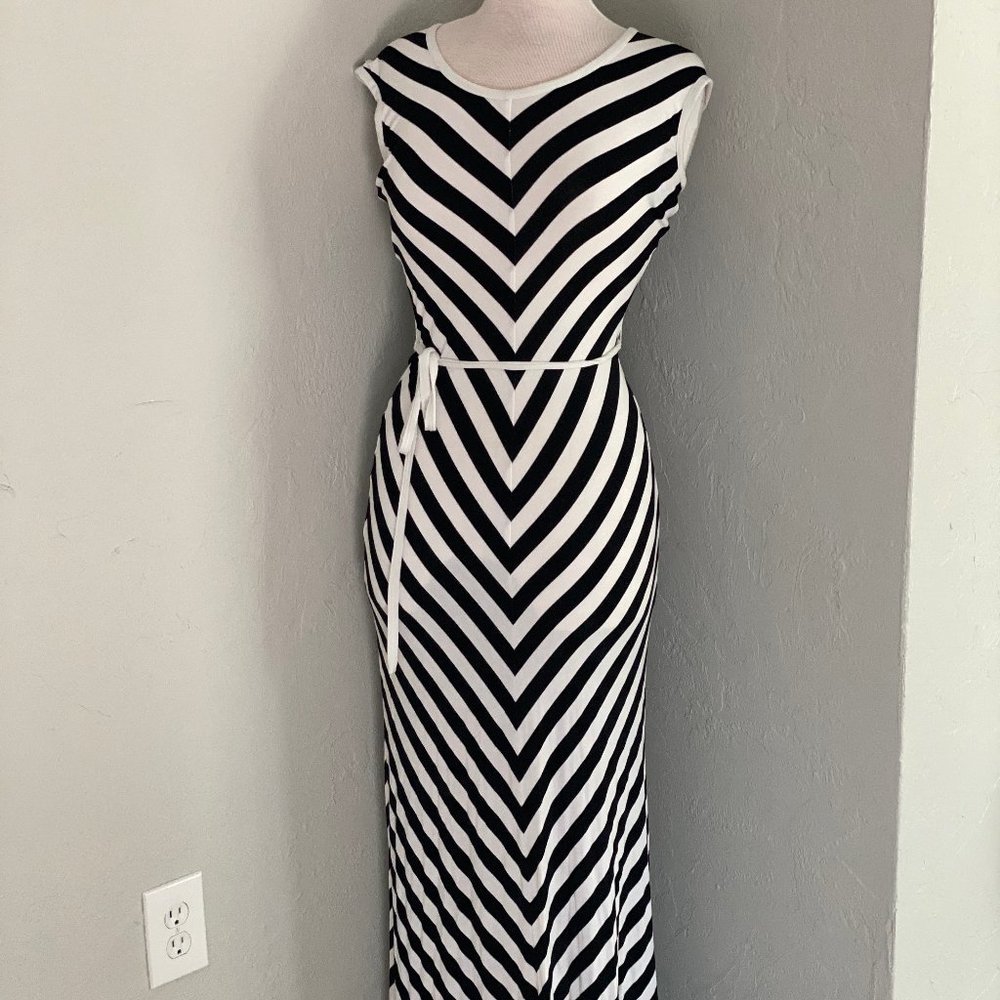 Beautiful Black and White Maxi with Tie